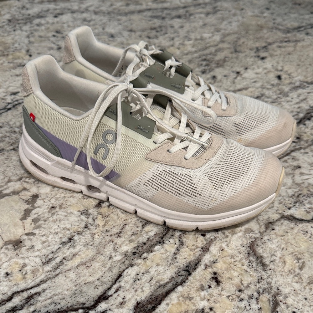 On Running Women’s Cloudrift Sneakers Size 6.5
